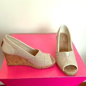Toms Wedges